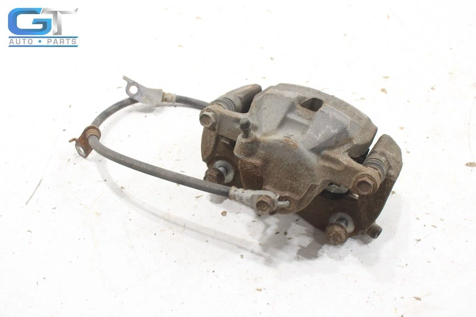 2013 - 2018 TOYOTA RAV4 FRONT LEFT DRIVER SIDE BRAKE CALIPER OEM - Image 2 of 4