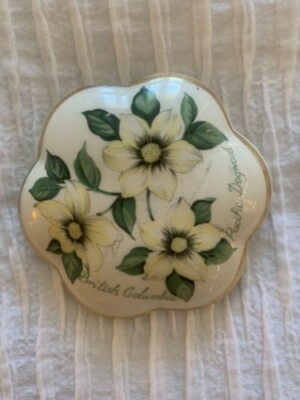 VTG Royal Worcester Pallisy England British Columbia Pacific Dogwood Trinket box