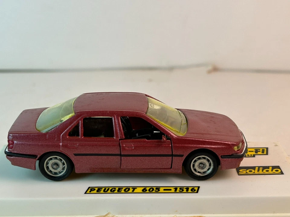 Solido #1516, 1990 Peugeot 605 Sedan - Image 2 of 4