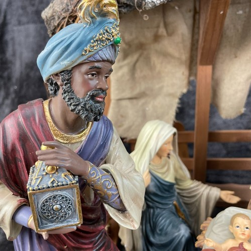 Kirkland # 989999 Large Nativity Set Antique Style Hand Painted Costco Complete - Picture 9 of 22