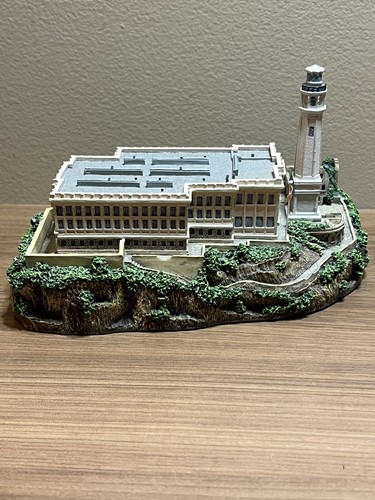 Danbury Mint Alcatraz Island Leuchtturm Sammlerstück San Francisco - Bild 1 von 12