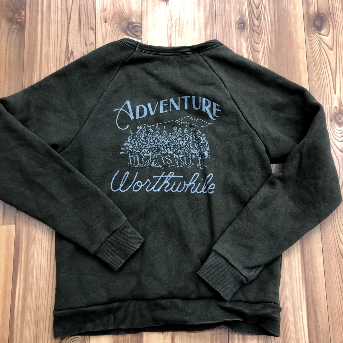 United By Blue Green Adventure Worthwhile Graphic Sweatshirt Kids Size S
