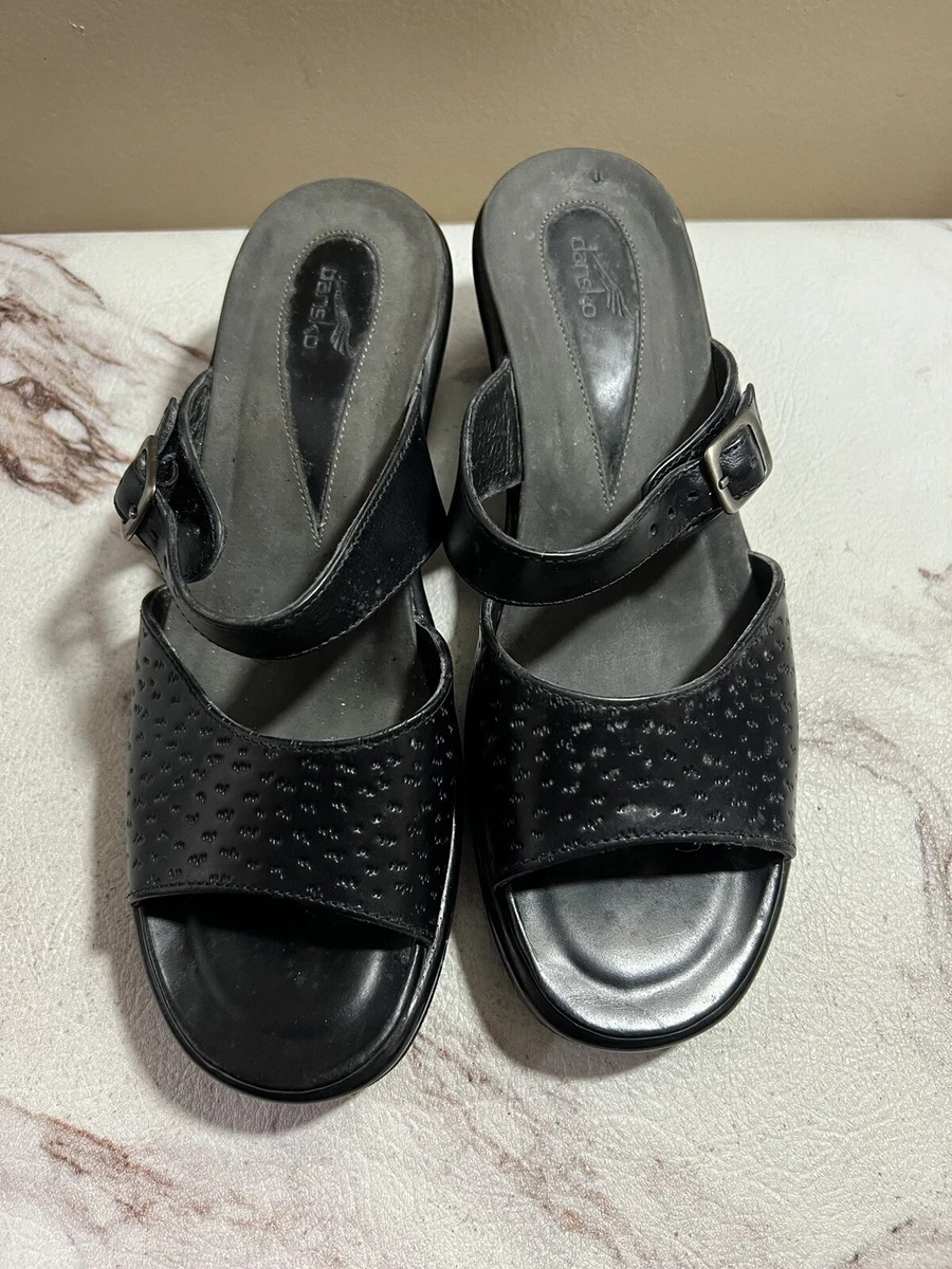 Dansko sandals store 38