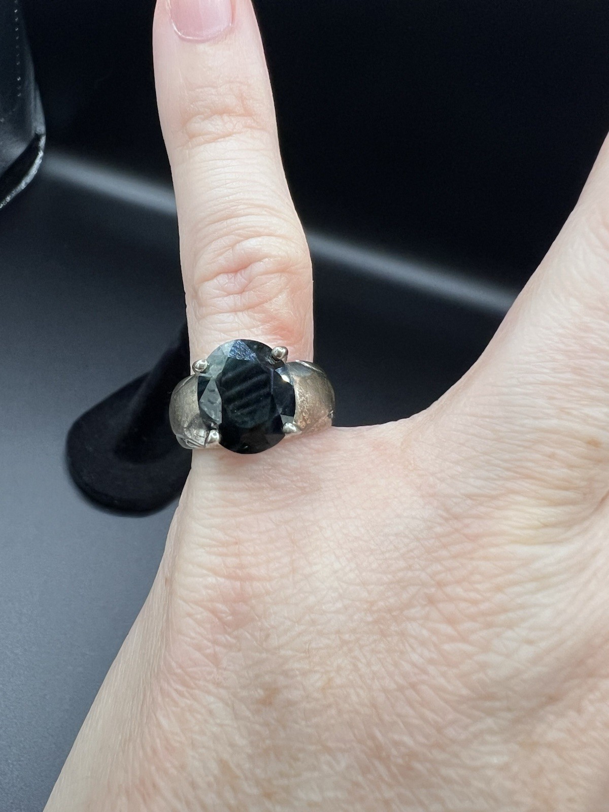 Black Stone Statement Ring Size 6 Silver Tone Uni… - image 1