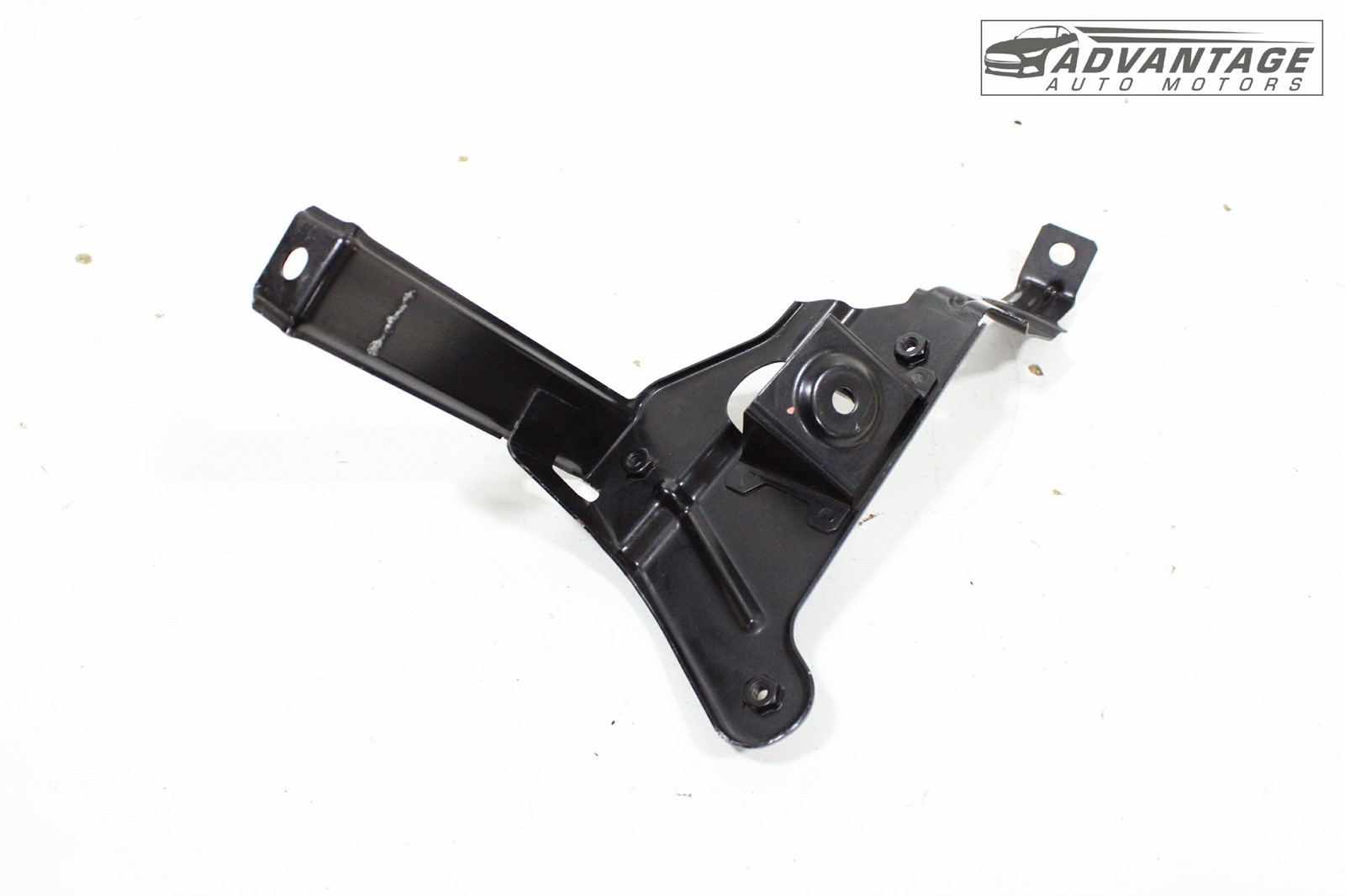 2014-2021 MASERATI QUATTROPORTE FRONT FENDER MOUNT SUPPORT BRACKET OEM