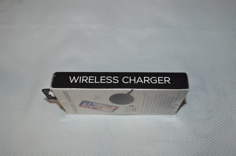 WIRELESS CHARGER PAD ~ FOR QI-ENABLED DEVISED ~ USB POWERED ~ NEW - Image 3 of 4