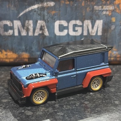 Hot Wheels Land Rover Defender (Drift Ender) Custom mit echten Fahrern