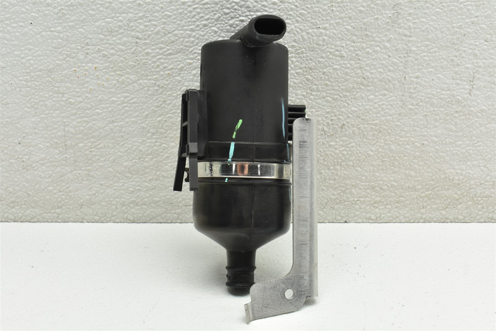 2010 Ferrari California Canister Pipe Reservoir Can