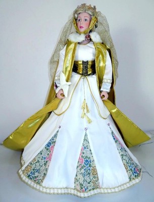 Vintage Danbury Mint 21'' Queen Guinevere Camelot + Stand, Certificate New in Box