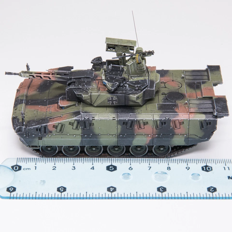 1/72 AM German KF41 Infantry Fighting Vehicle NATO Tri Colored Finished Model - Image 3 of 4