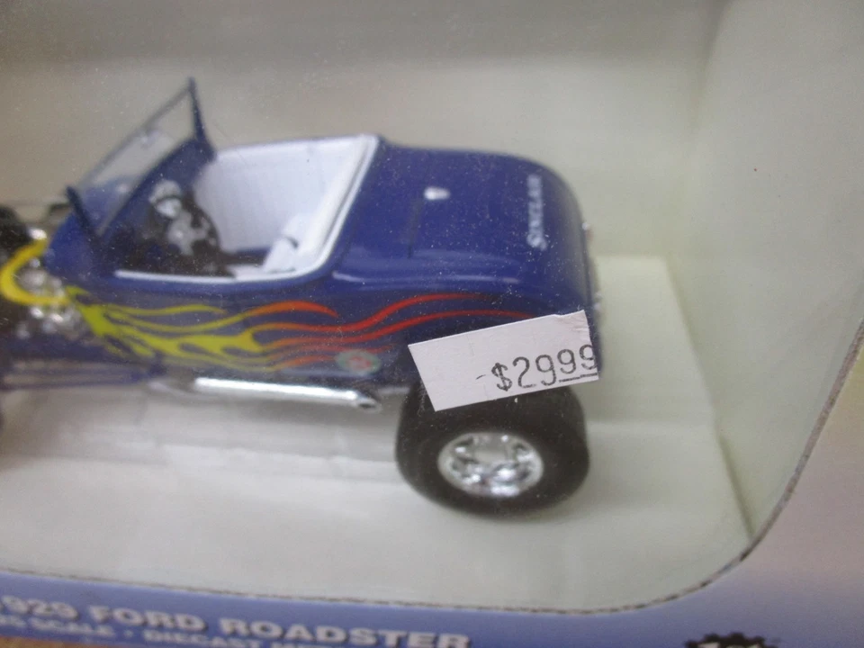 1929 Ford Roadster hot rod FIRST GEAR 1/24 Sinclair Gas box diecast Z - Image 4 of 4