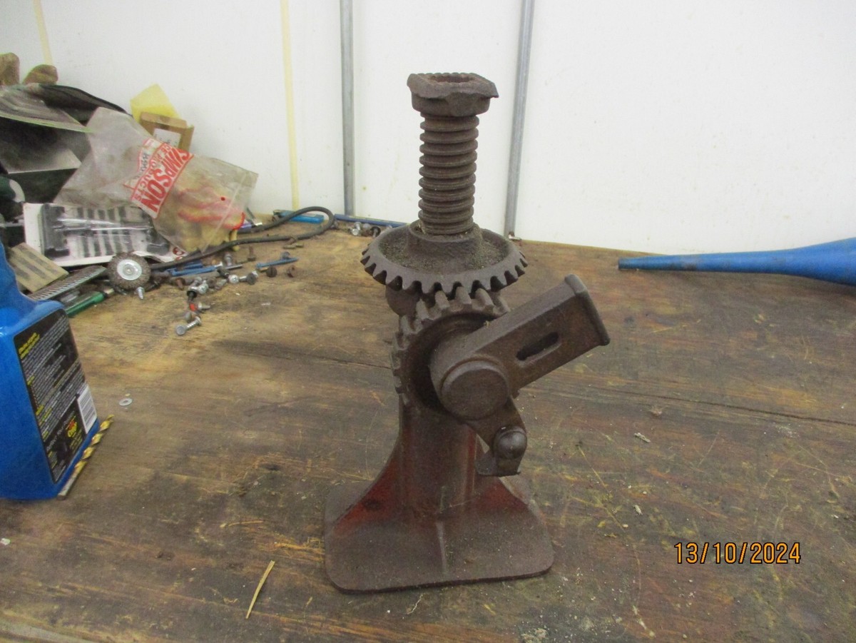 Antique Vintage Screw Jack AUTOMOBILE 20'S 30'S MISSING HANDLE