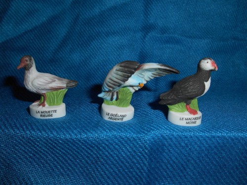 SEA GULLS Marine Birds Set 10 Mini Figurines FRENCH Porcelain FEVES MATTE Figure - Picture 9 of 12