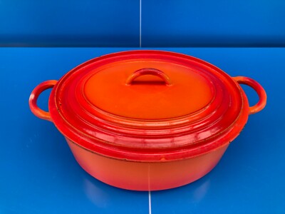 Cousances / Le Creuset - Une grande cocotte ronde, French Cocotte N° 34