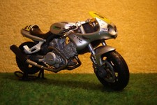 1:18 Voxan 1000 Cafe Racer 51 Tourist Trophy 2004 SOLIDO 00787