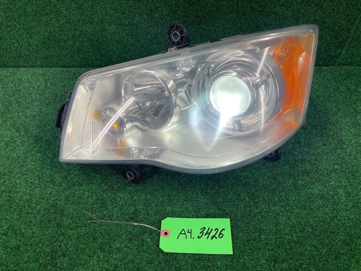 Spécifications Chrysler Town & Country Familiale 4 Portes Limited 2016 - Foto 7