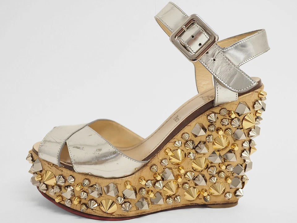 Подлинные сандалии-гвоздики Christian Louboutin на танкетке подошва серебристые кожа размер 35 повторное использование - Изображение 2 из 4