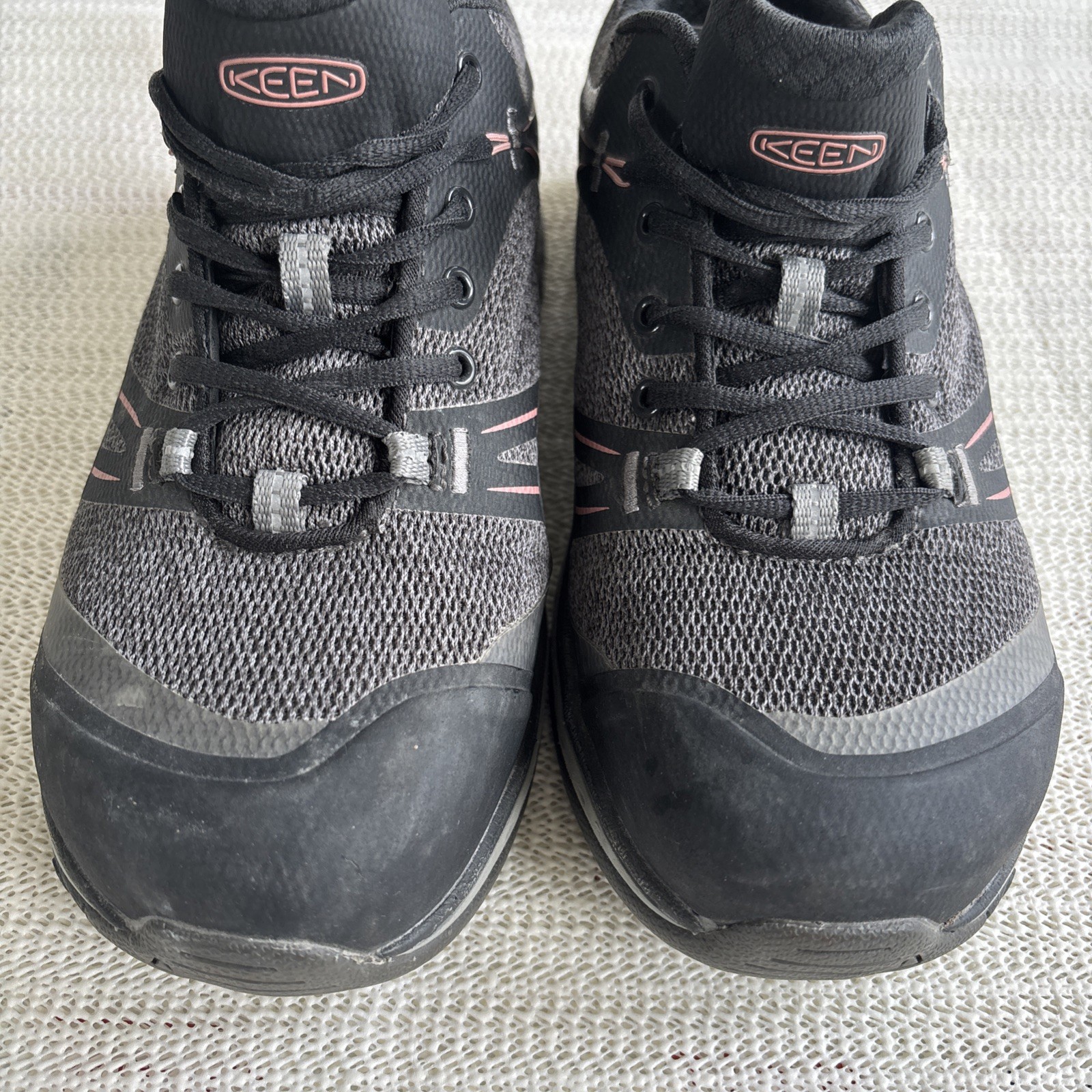 Scarpe da trekking Keen Steel Toe donna taglia 5 5 grigie impermeabili outdoor sneakers usate in ottime condizioni