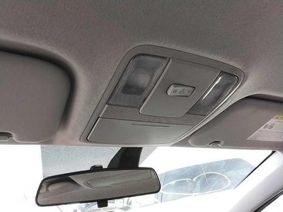 Used Front Upper Center Console fits: 2022 Kia Forte roof w/o sunroof Front Uppe