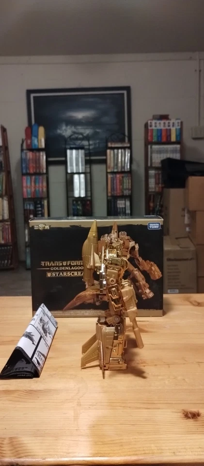 TRANSFORMERS GOLDEN LAGOON STARSCREAM 2018 Completo com Caixa e Instruções. - Imagem 4 de 4