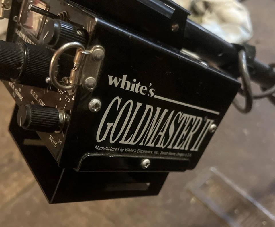 Garrett Goldmaster 24K Metal Detector w/ Waterproof Coil - Image 2 of 4