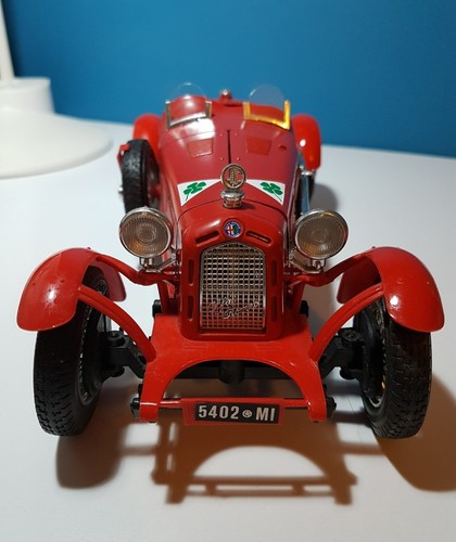 Alfa Romeo 8C 2300 Monza Stradale - Colore Rosso 1/18 Burago - Imagen 2 de 18