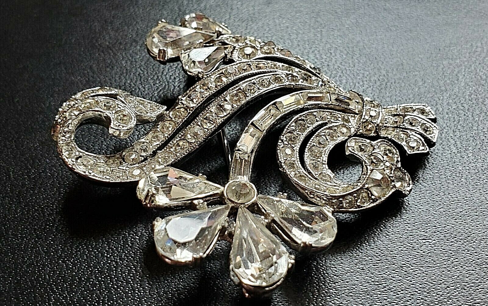 VTG LARGE SIGNED BOGOFF FLORAL RHINESTONE BROOCH … - image 2
