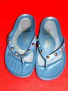 tony little flip flops