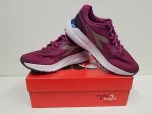 diadora mythos blushield hip 3