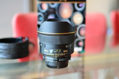 Nikon 14mm 2.8 Nikkor AF-D Sehr guter Zustand OVP vom händler Private-Fotografie