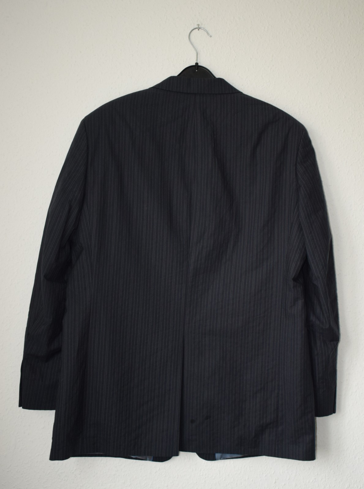 Bogart Men’s Navy Pinstripe Cotton Blend Blazer - Size 52 image 8