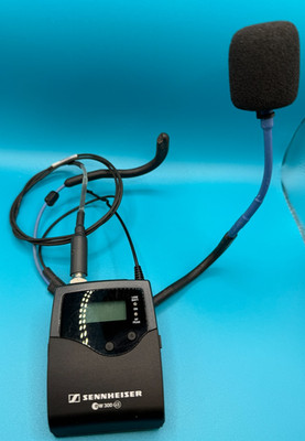 SENNHEISER EW 300 G3 SK 300 BODYPACK TRANSMITTER W/HEADBAND MIC