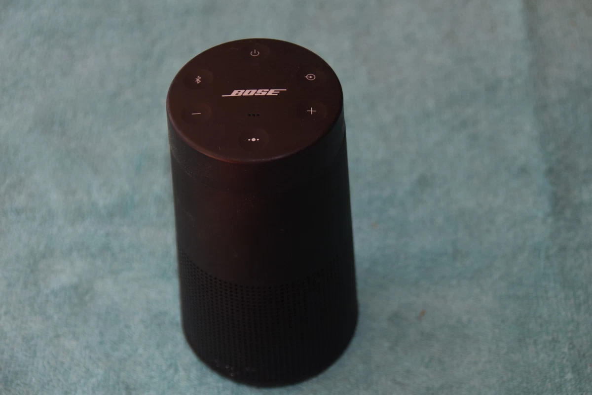 Bluetooth Black Bose SoundLink Revolve Audio Player Docks & Mini