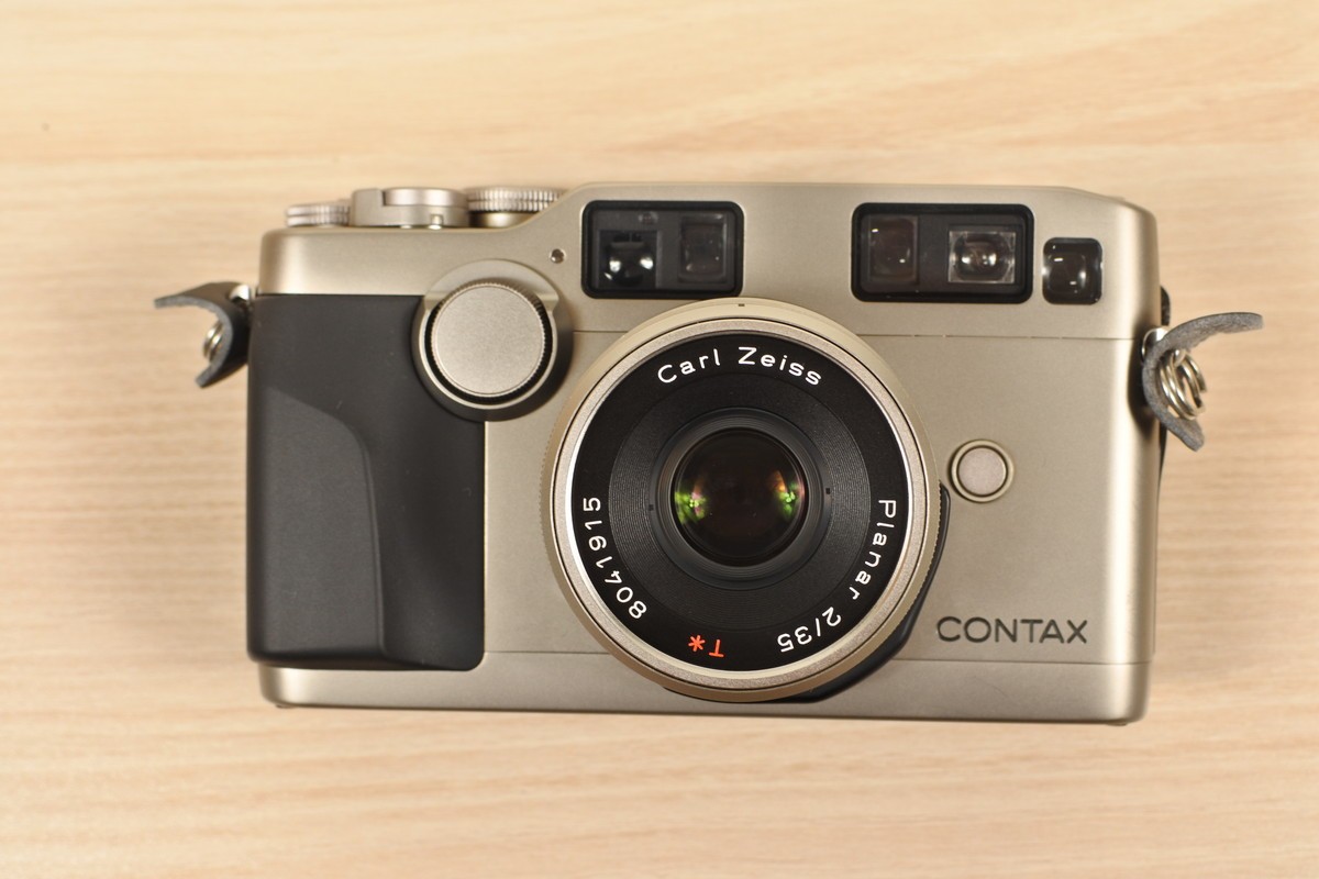 Contax G2 Film Camera + Carl Zeiss Planar T 35mm F2 Lens from