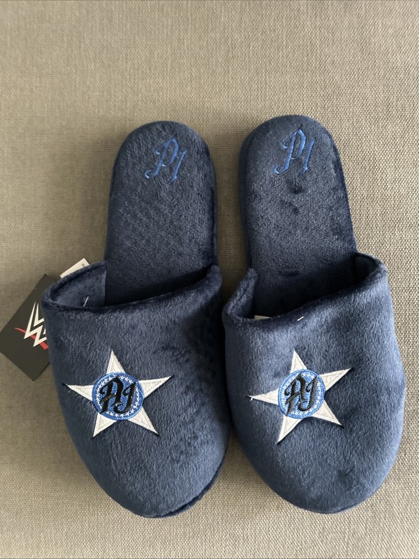 AJ Styles WWE Hall Of Fame Slippers Sz XL “The Phenomenal One” TNA Wrestling NWT
