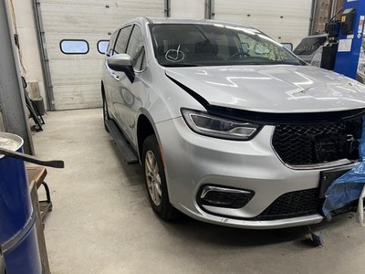 Used Park Assist Camera fits: 2023 Chrysler Pacifica radar unit rear mounted beh