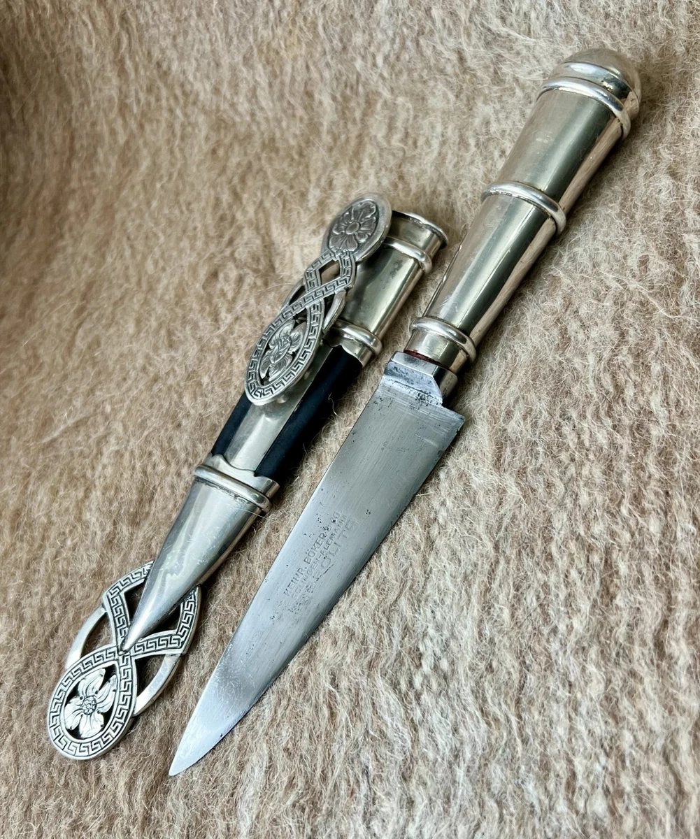 Gaucho Knife In Collectible Vintage Custom & Handmade Fixed Blade