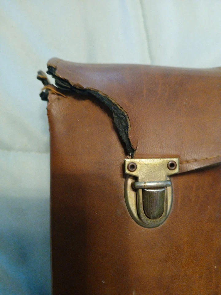 Vintage AC Clamp Volt-Anmeter Model 749 (Leather Holder Only) - Image 2 of 4