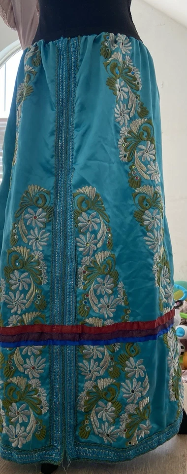 Falda Nativa Americana Bordada Pesada Bordada Turquesa Talla Grande Foto 4 de 4