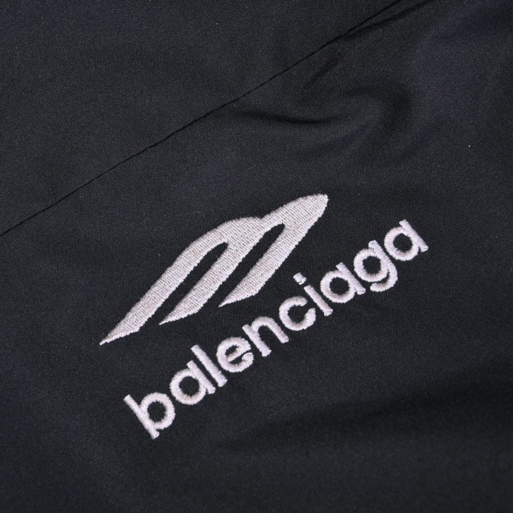 Balenciaga Oversized Track Jacket L Blue 100% Polyester Balenciaga Oversized Track Jacket L Blue 100% Polyester