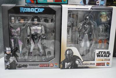 MAFEX 225 ROBOCOP RENEWAL & 256 MANDALORIAN Chrome Ver. Action