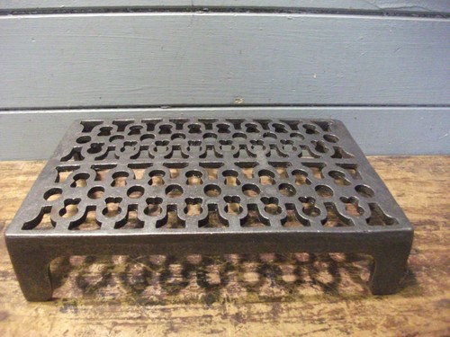 Cast Iron air Brick Vent Victorian Pattern style 9 x 3 or 9 x 6 or ornate approx - Picture 4 of 11