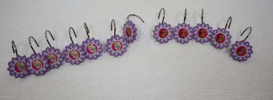 Anillos/ganchos para cortina de ducha Frozen Anna & Elsa de Disney - Juego de 12 Foto 2 de 4