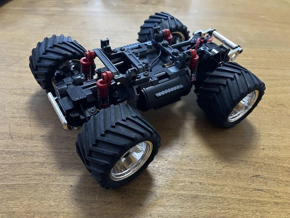 Camión de radiocontrol Kyosho Mini-Z Monster escala 1/24 todoterreno listo para funcionar grado de pasatiempo Foto 3 de 4