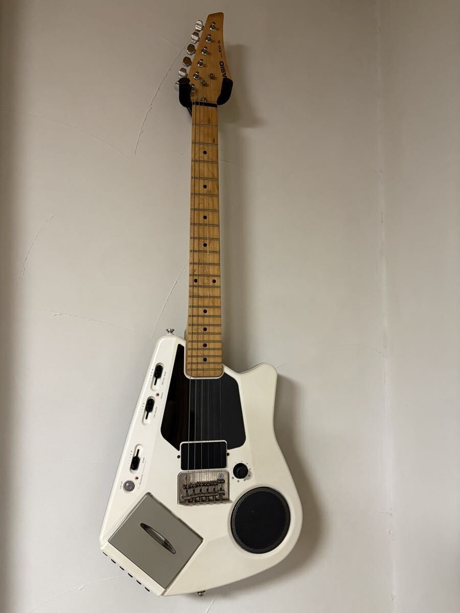 CASIO EG-5 エレキギター カセットプレーヤー内蔵 ホワイト 現状品 Casio EG-5 EleKing Guitar White with Built in Cassette Deck