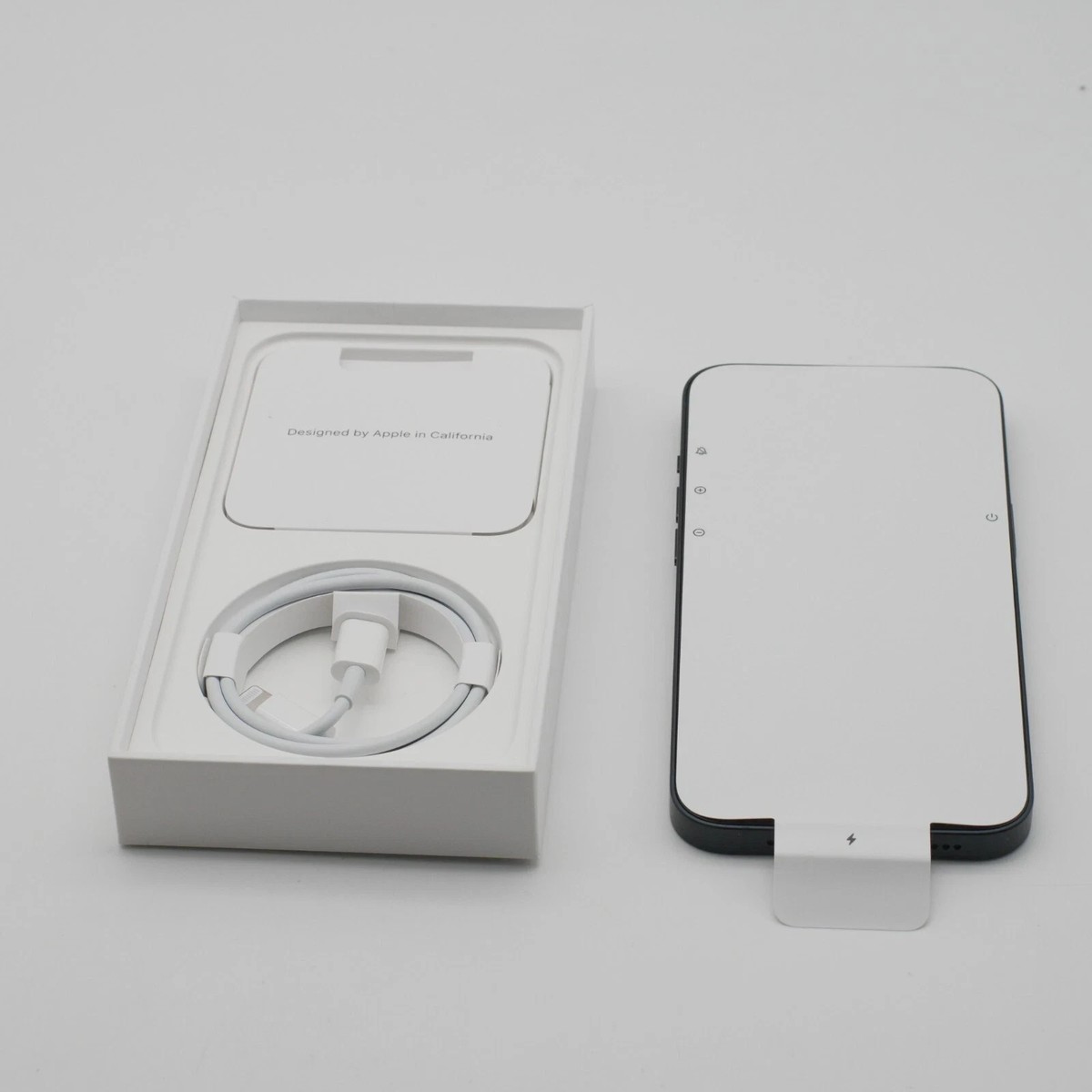 Apple iPhone 13 - 128 GB - Midnight (Straight Talk) for sale