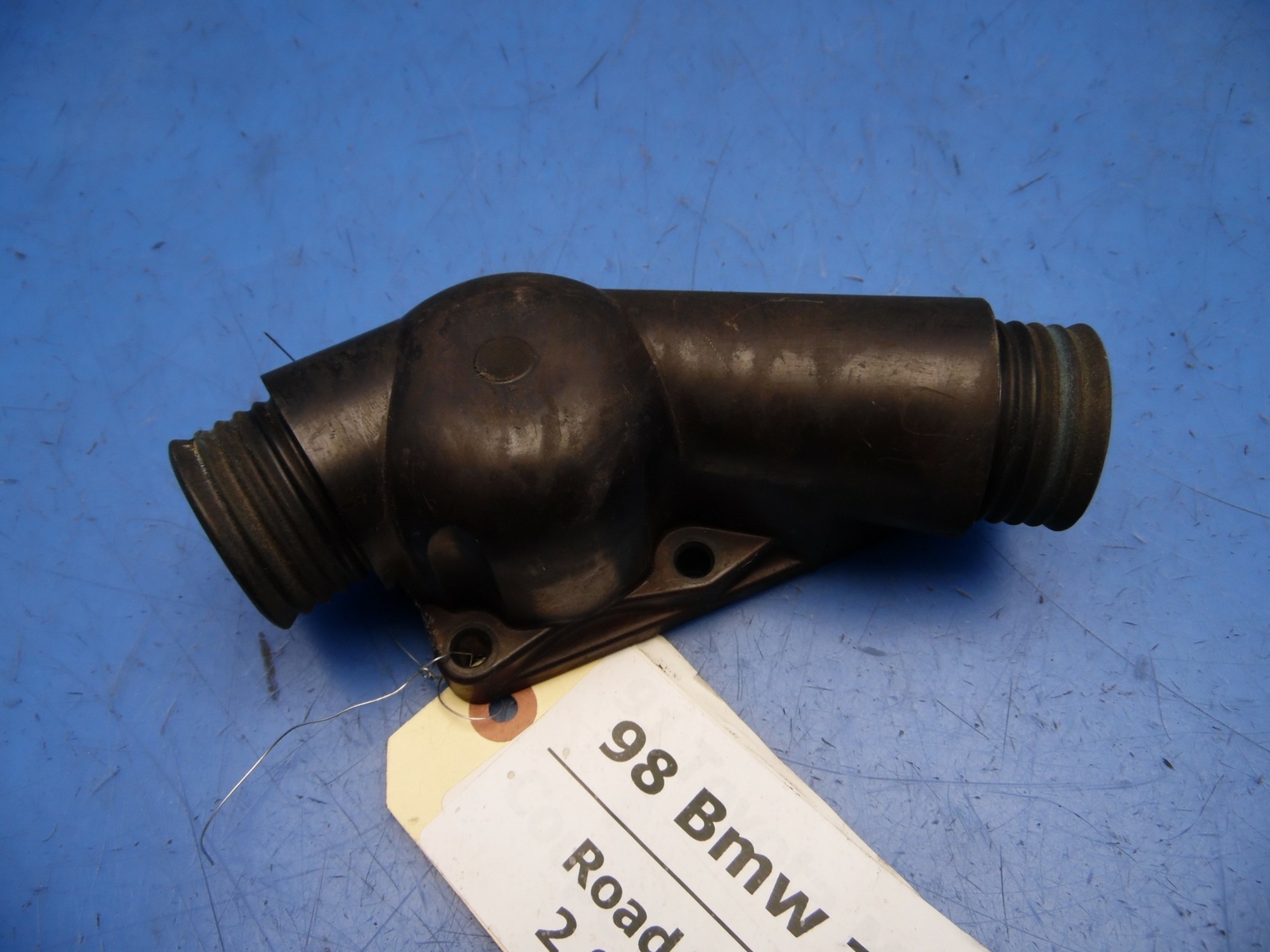 9699 BMW Z3 E36 OEM thermostat housing pipe piping Part 11.53