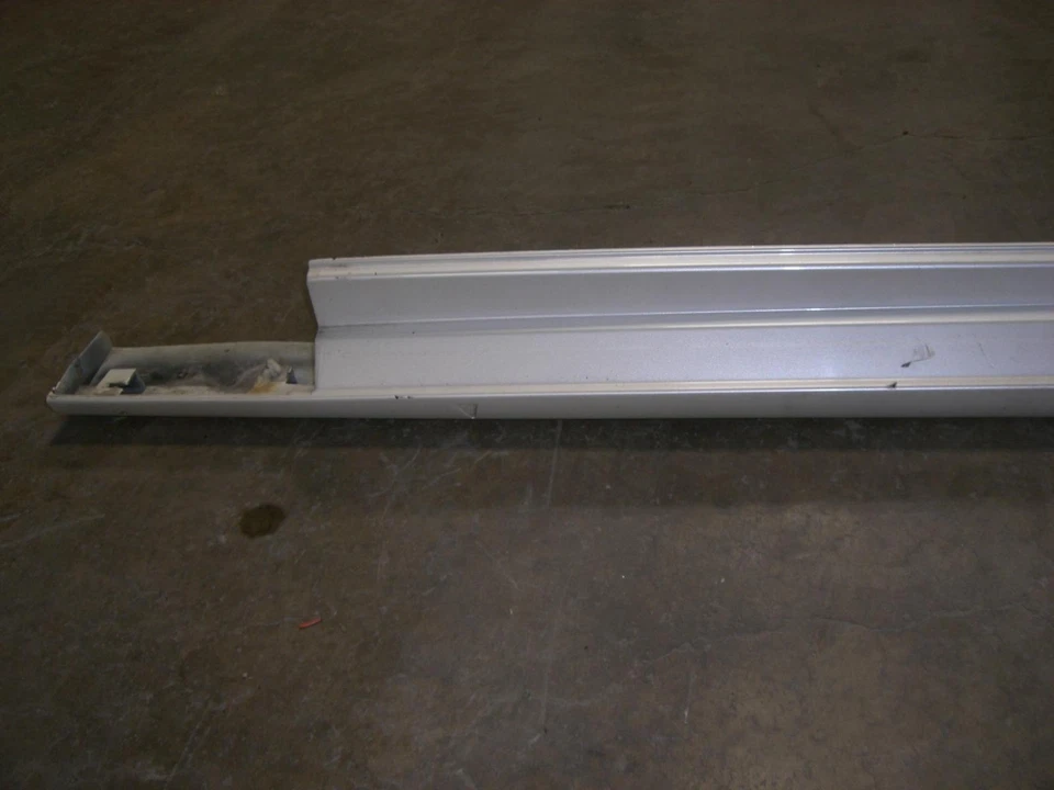 Cadillac STS 2005 moldura basculante accionamiento izquierdo moldura efecto suelo Foto 4 de 4