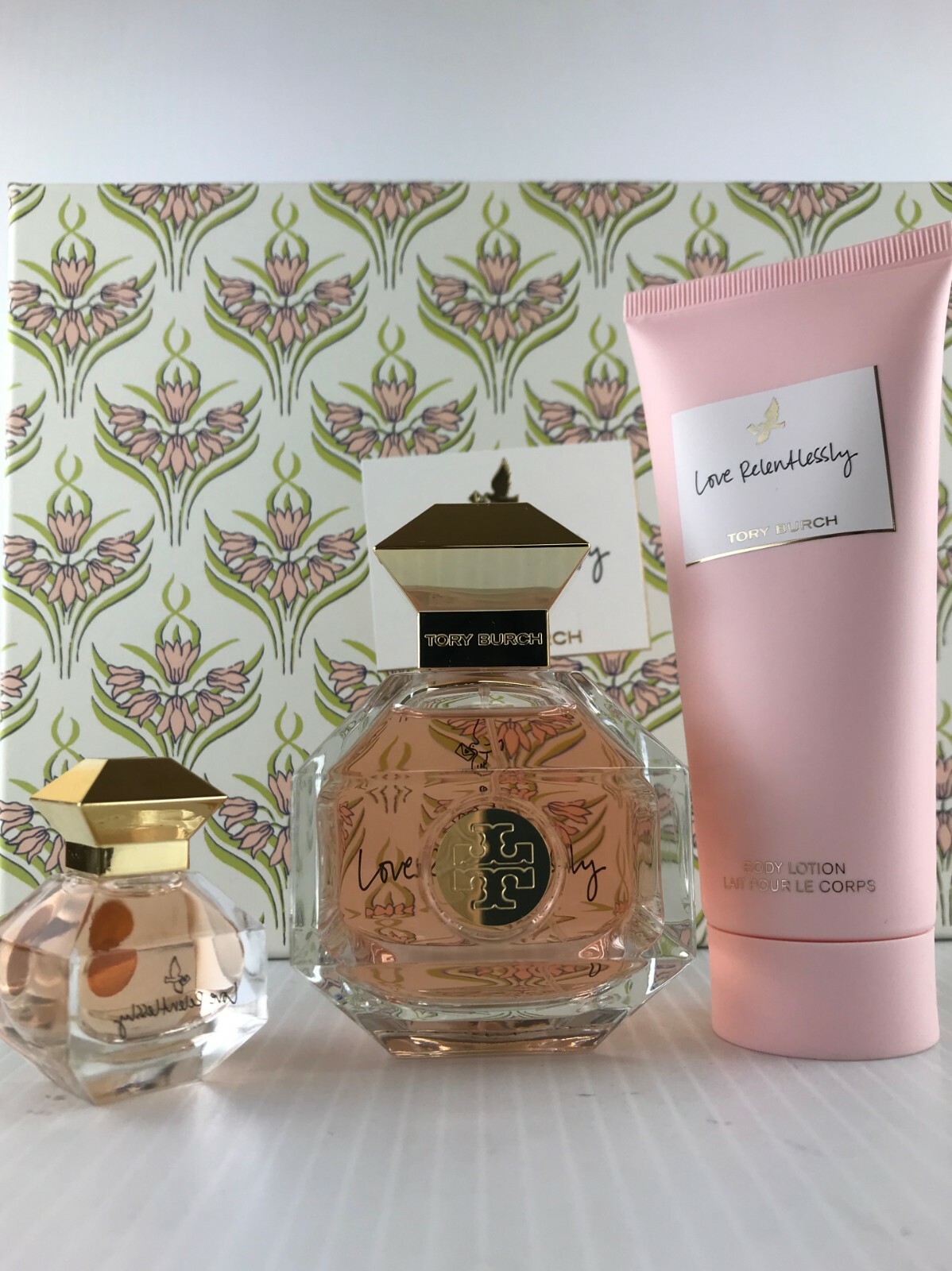 tory burch roll on perfume set