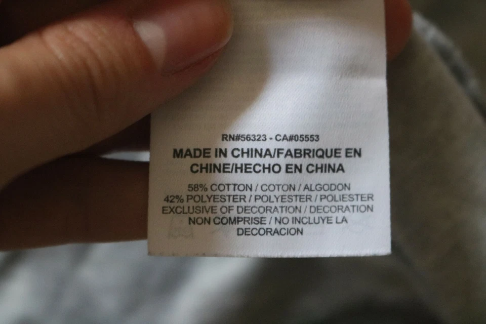 The Nike Tee Dri - Camiseta Fit Niña - Camiseta Signature Give Every Thing Gris Talla XL Foto 3 de 4